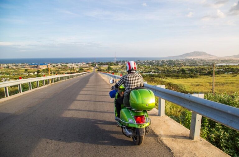 Tips Berkendara Jarak Jauh Menggunakan Motor